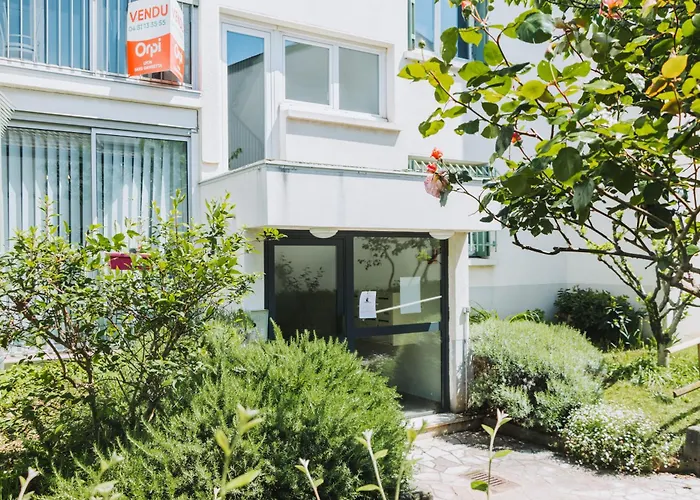 Paisible à - 2 Belles Privées